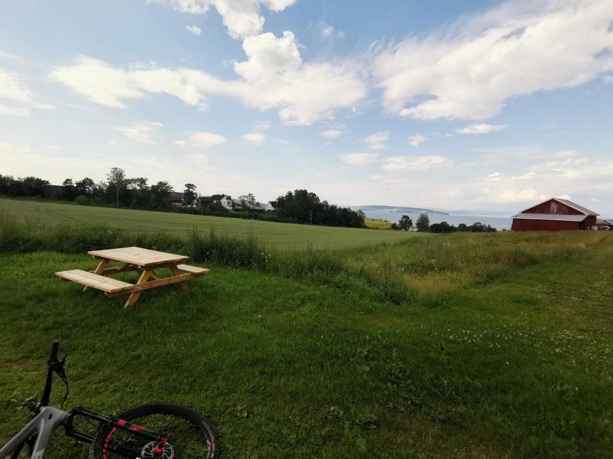 Idylliske Evjua Ved Mjosa Hotel Skreia Екстериор снимка