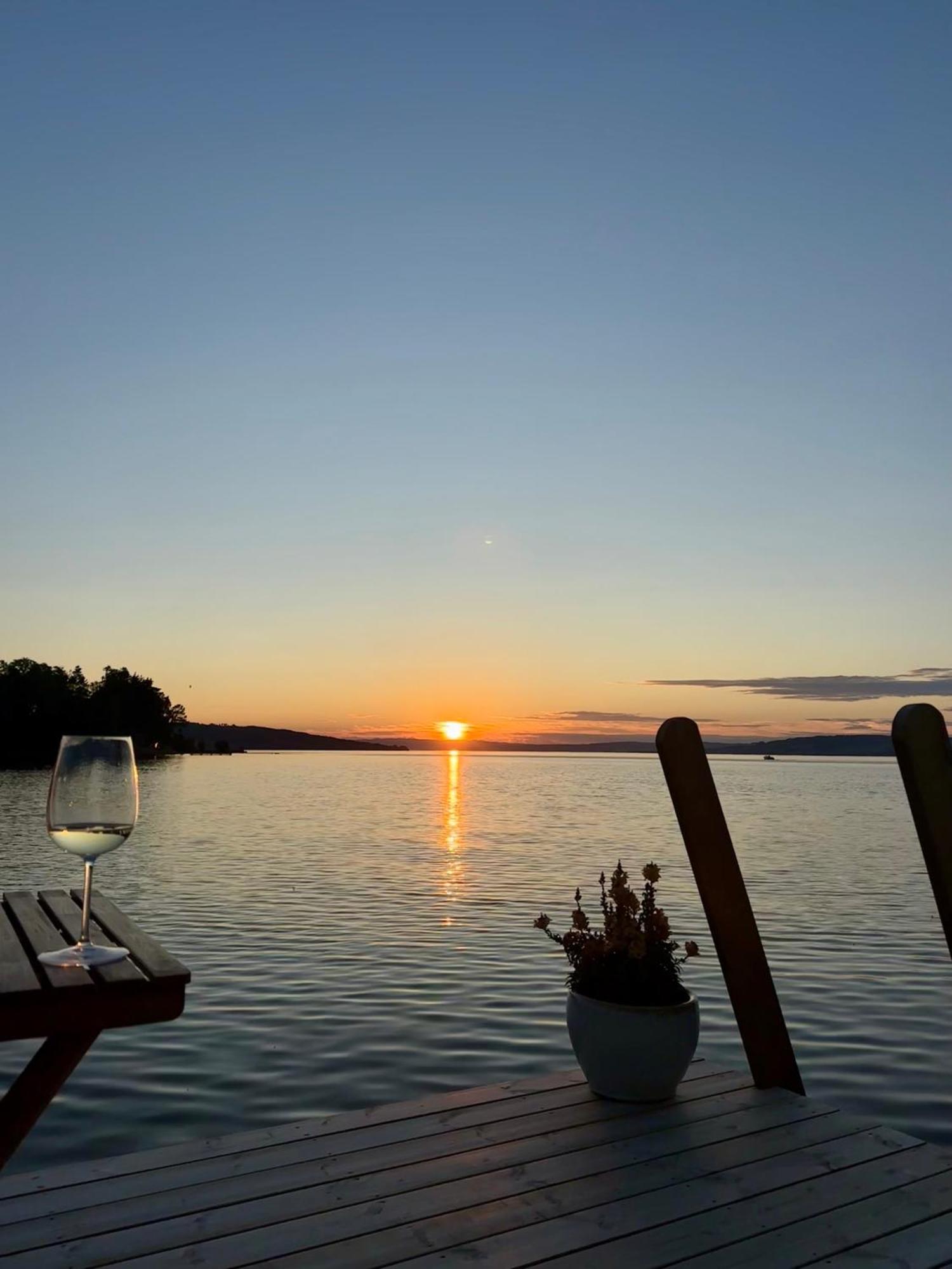 Idylliske Evjua Ved Mjosa Hotel Skreia Екстериор снимка