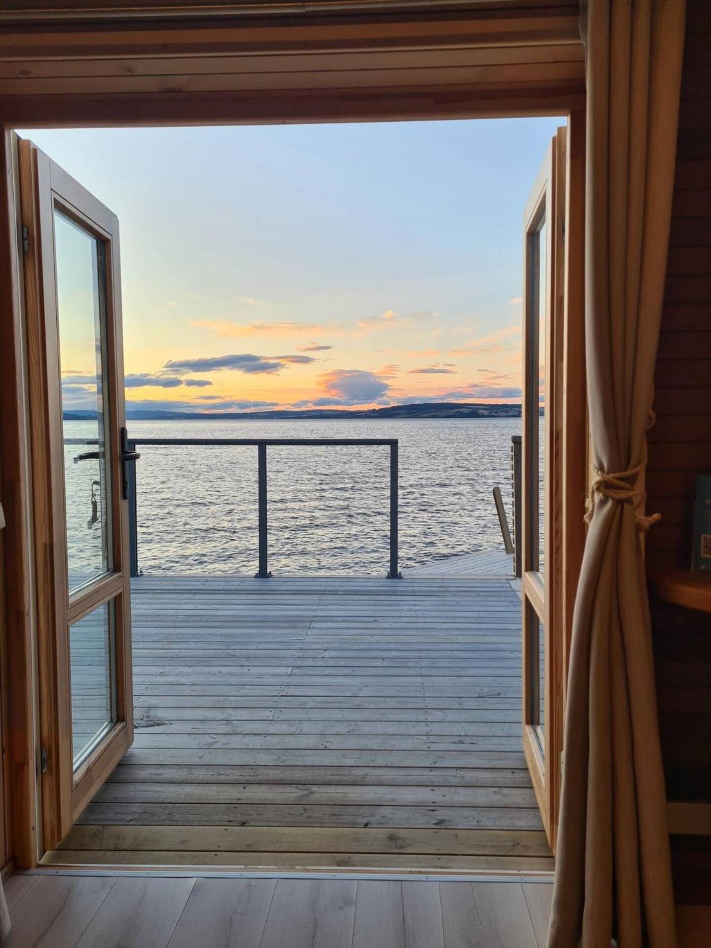 Idylliske Evjua Ved Mjosa Hotel Skreia Екстериор снимка